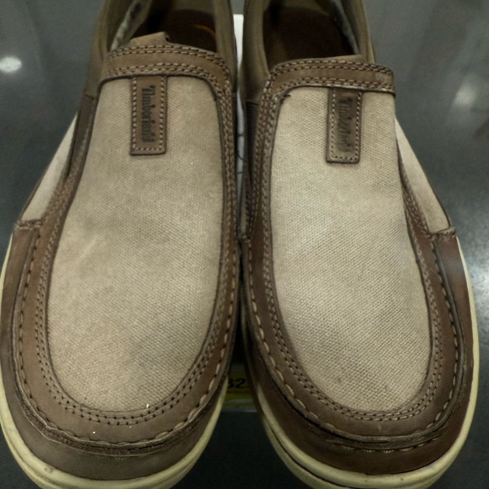 Men's Timberland Brown Slip-On Shoes 10.5 - Picture 2 of 4